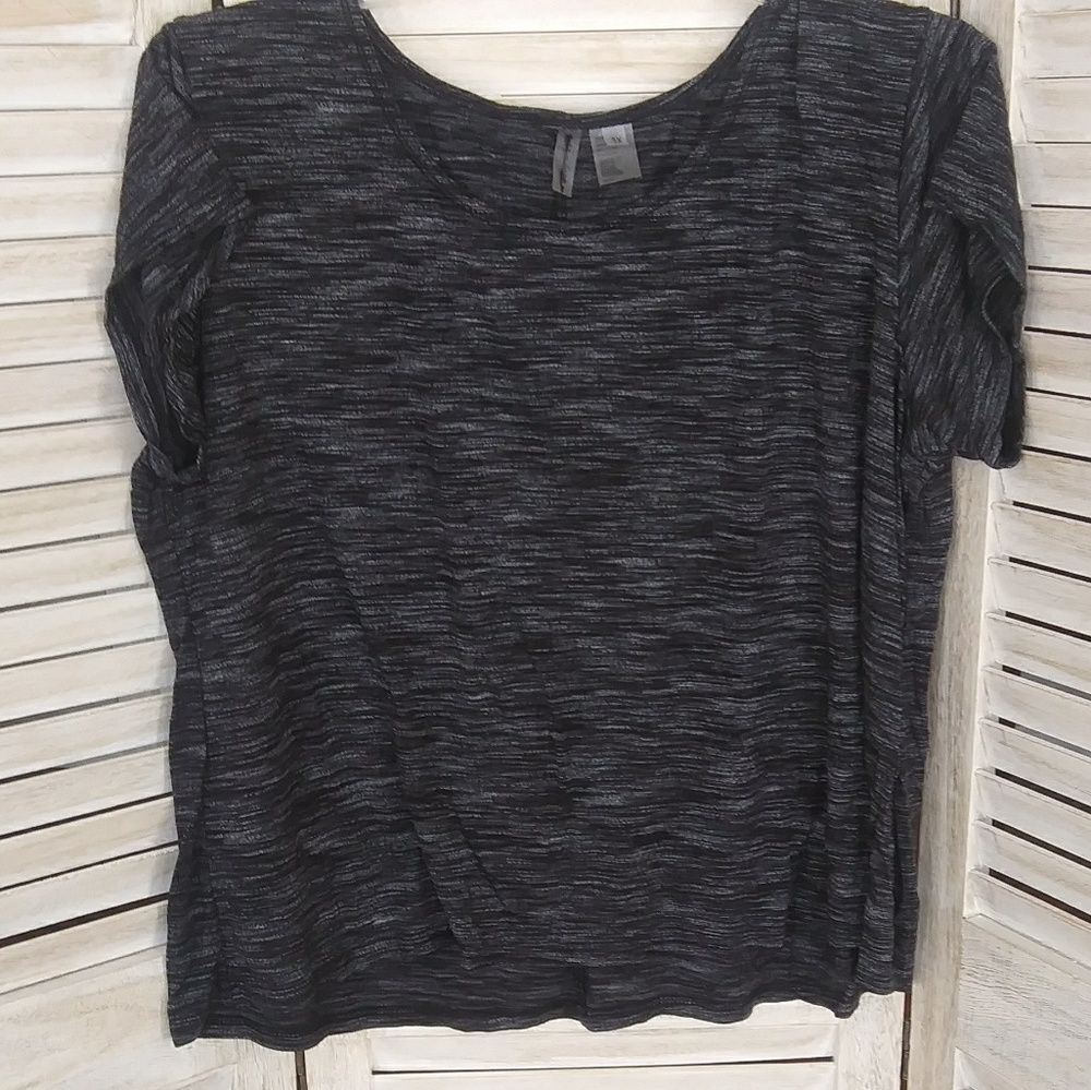 NWOT Just Be Free comfy athletic top or t-shirt Heather BLACK